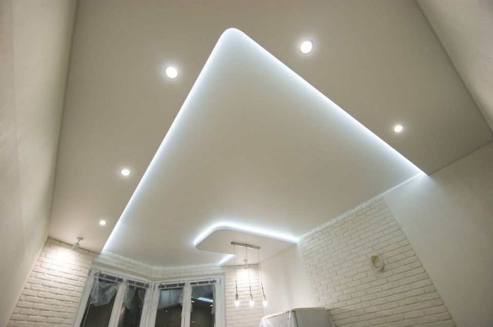 Заказать парящие натяжные потолки в г. Плёс